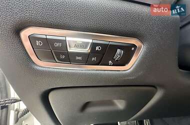 Позашляховик / Кросовер BMW X7 2022 в 