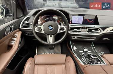 Позашляховик / Кросовер BMW X7 2020 в 