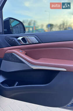 Внедорожник / Кроссовер BMW X7 2022 в 