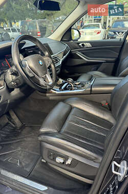 Внедорожник / Кроссовер BMW X7 2020 в 