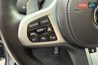 Позашляховик / Кросовер BMW X7 2022 в 
