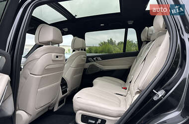 Позашляховик / Кросовер BMW X7 2019 в 