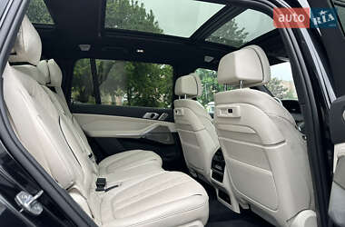 Позашляховик / Кросовер BMW X7 2019 в 