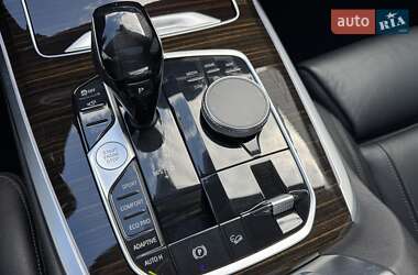 Внедорожник / Кроссовер BMW X7 2020 в 