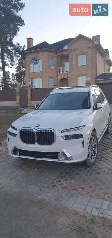 Позашляховик / Кросовер BMW X7 2023 в Києві