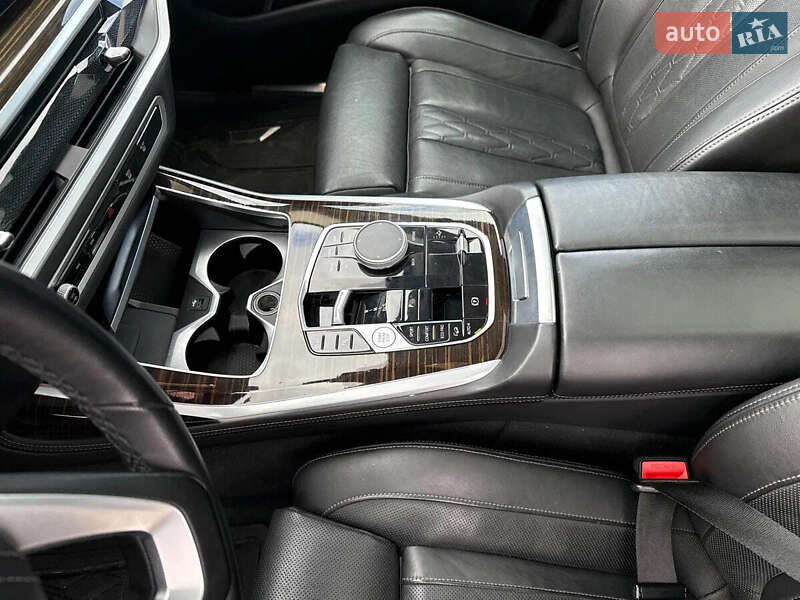 Позашляховик / Кросовер BMW X7 2023 в Києві