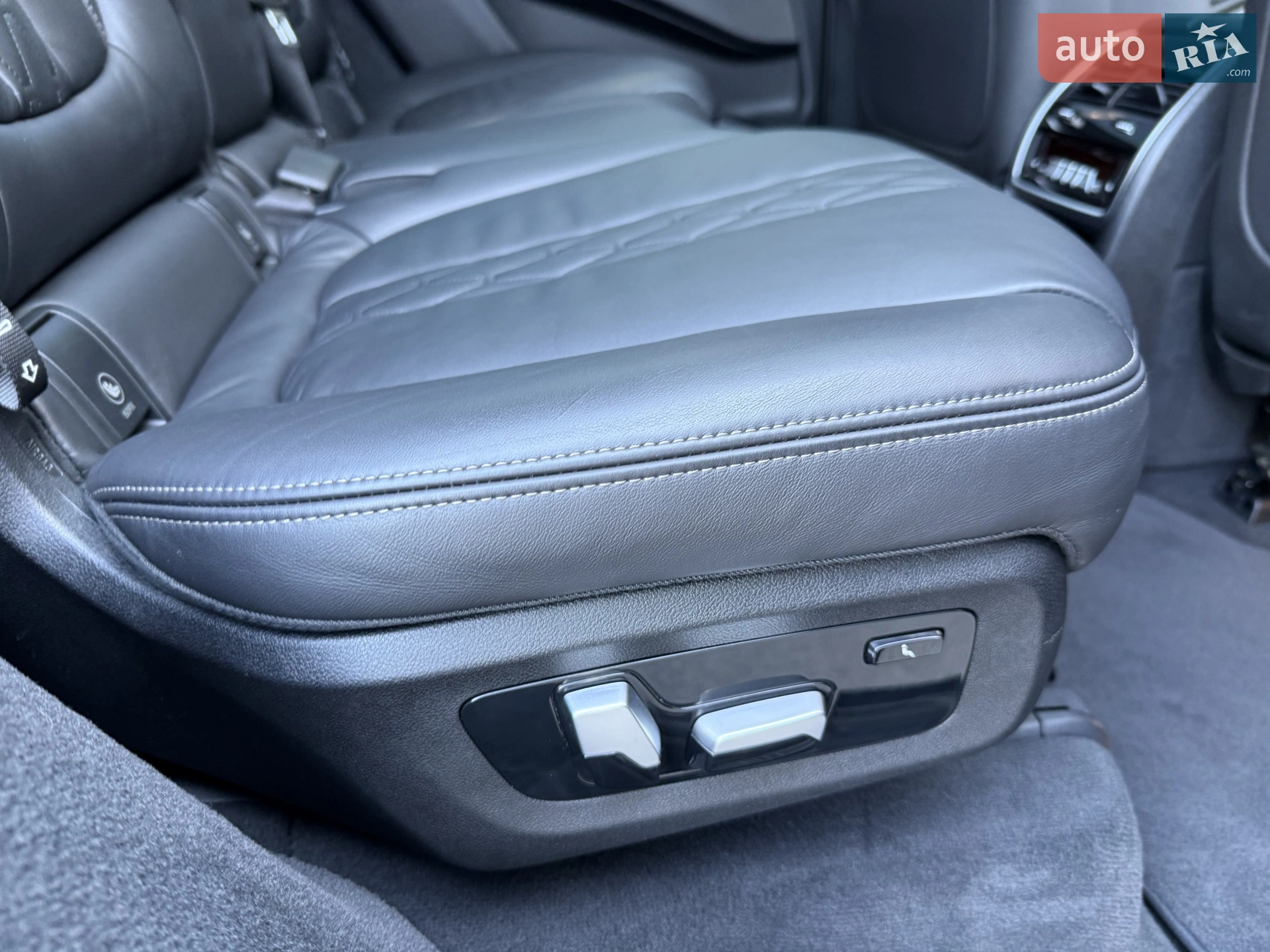 2020 BMW X7 - мініатюра 40