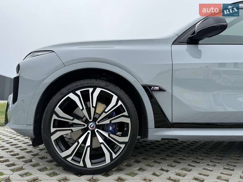 BMW X7 2023