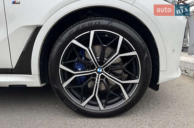 Позашляховик / Кросовер BMW X7 2020 в 