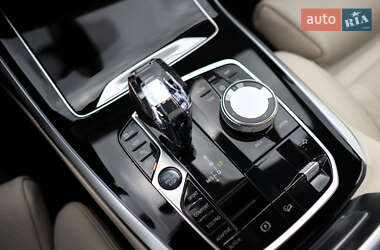 Позашляховик / Кросовер BMW X7 2019 в 