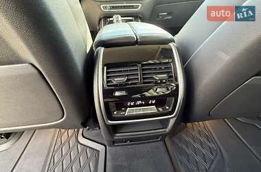 Внедорожник / Кроссовер BMW X7 2020 в 