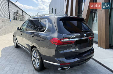 Позашляховик / Кросовер BMW X7 2019 в 