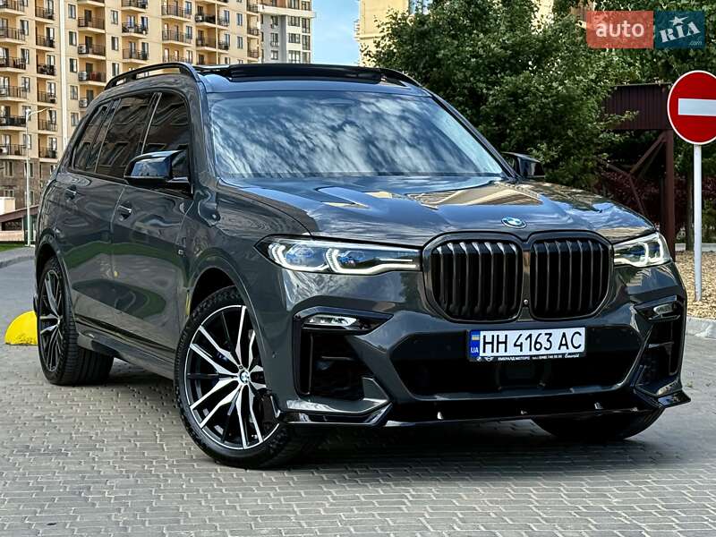 Внедорожник / Кроссовер BMW X7 2021 в Одессе