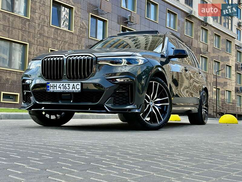 Внедорожник / Кроссовер BMW X7 2021 в Одессе