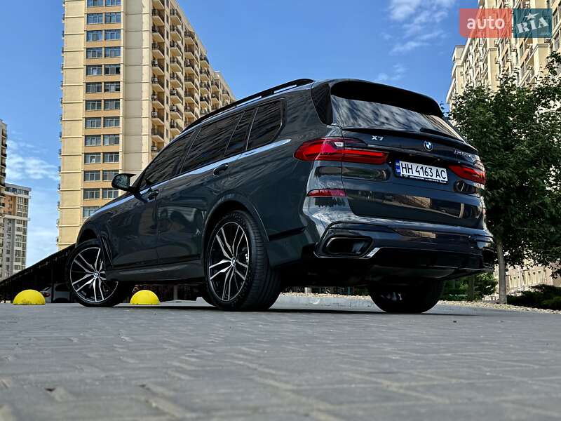 Внедорожник / Кроссовер BMW X7 2021 в Одессе
