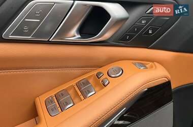 Внедорожник / Кроссовер BMW X7 2020 в 
