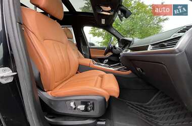 Внедорожник / Кроссовер BMW X7 2020 в 