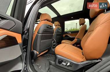Внедорожник / Кроссовер BMW X7 2020 в 