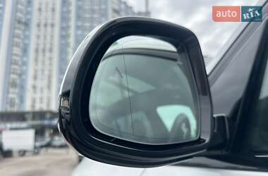 Позашляховик / Кросовер BMW X7 2022 в 