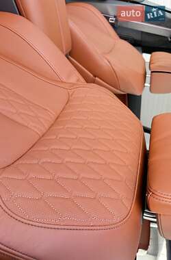 Внедорожник / Кроссовер BMW X7 2023 в 