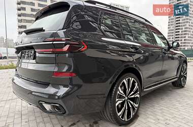 Внедорожник / Кроссовер BMW X7 2023 в 