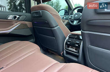 Позашляховик / Кросовер BMW X7 2019 в 