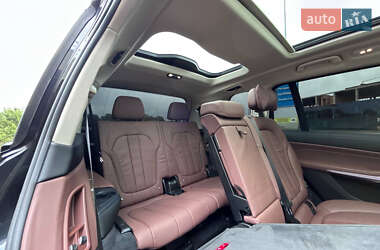 Позашляховик / Кросовер BMW X7 2019 в 