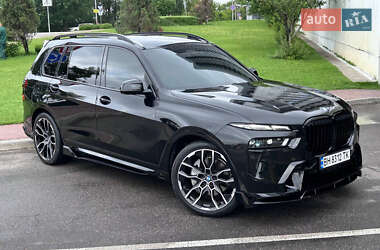 Позашляховик / Кросовер BMW X7 2019 в 