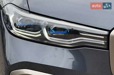 Позашляховик / Кросовер BMW X7 2020 в 