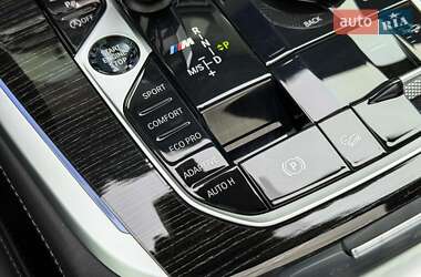 Позашляховик / Кросовер BMW X7 2020 в 