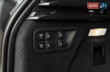 Позашляховик / Кросовер BMW X7 2020 в 