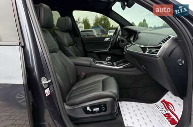 Позашляховик / Кросовер BMW X7 2020 в 
