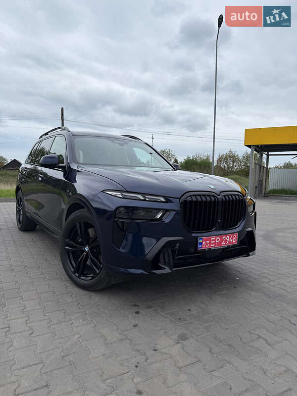 Внедорожник / Кроссовер BMW X7 2023 в 