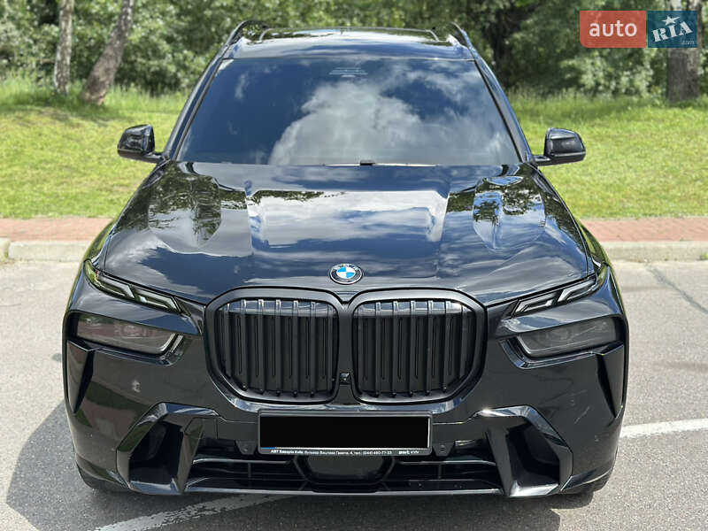 Внедорожник / Кроссовер BMW X7 2024 в Киеве