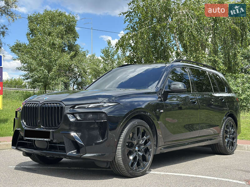 Внедорожник / Кроссовер BMW X7 2024 в Киеве