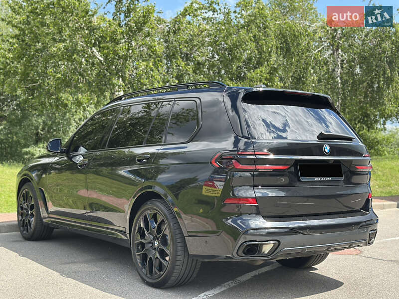 Внедорожник / Кроссовер BMW X7 2024 в Киеве