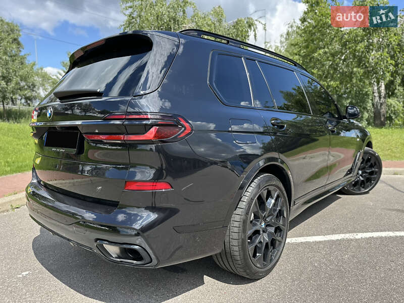 Внедорожник / Кроссовер BMW X7 2024 в Киеве