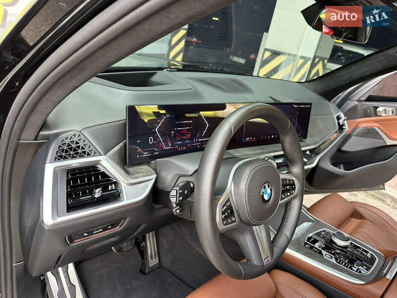 Внедорожник / Кроссовер BMW X7 2024 в Киеве