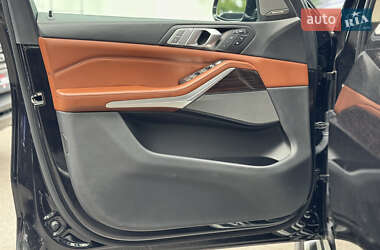 Внедорожник / Кроссовер BMW X7 2020 в 