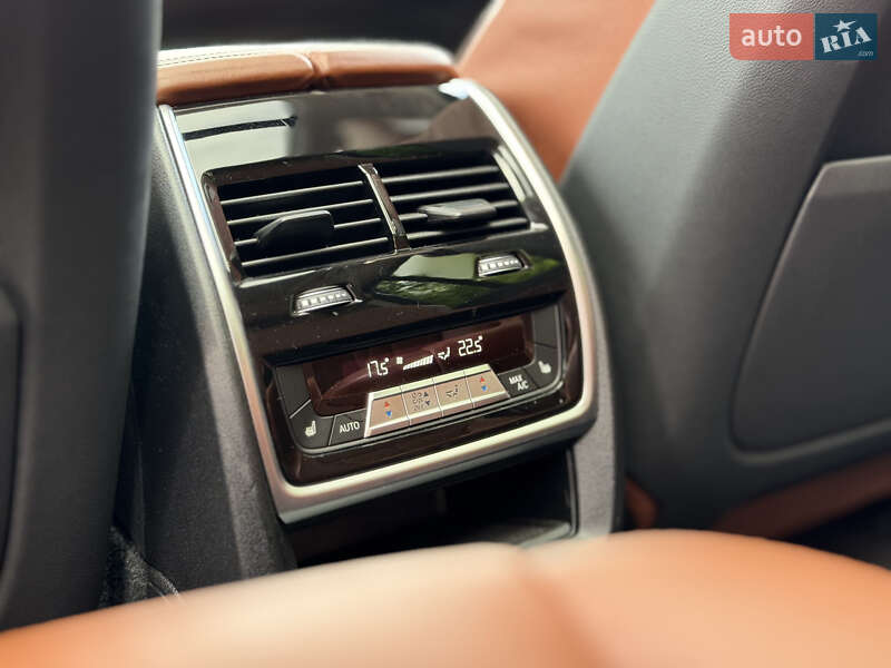 Позашляховик / Кросовер BMW X7 2020 в Києві