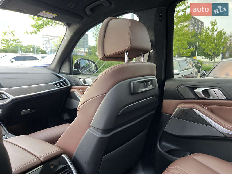 Позашляховик / Кросовер BMW X7 2021 в Києві