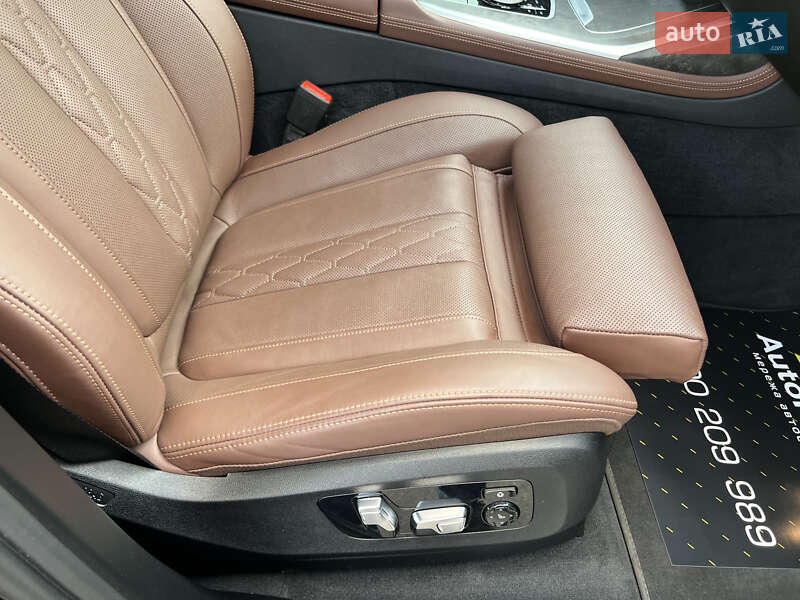 Позашляховик / Кросовер BMW X7 2021 в Києві