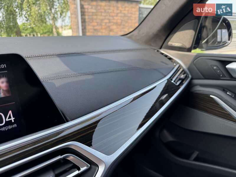 Внедорожник / Кроссовер BMW X7 2019 в Луцке