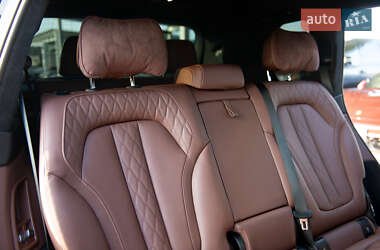 Внедорожник / Кроссовер BMW X7 2019 в 