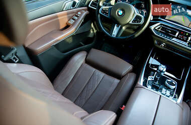 Внедорожник / Кроссовер BMW X7 2019 в 