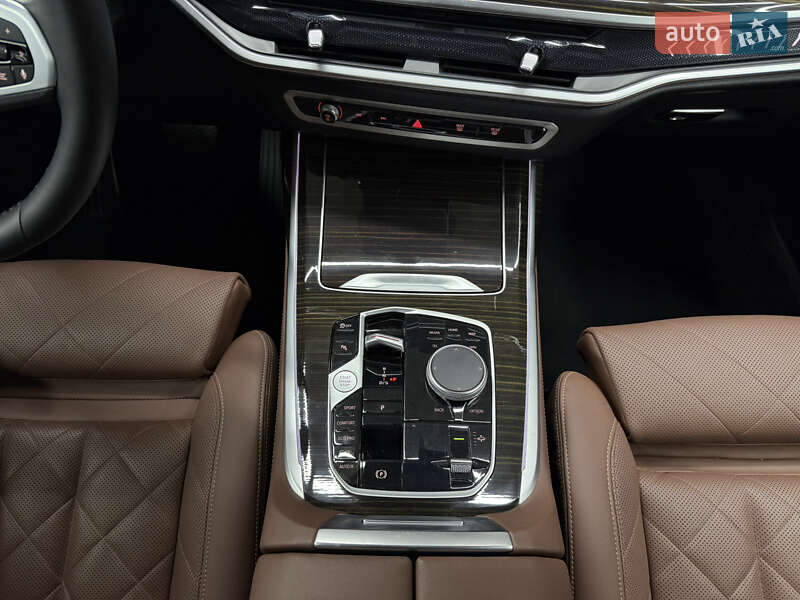 Внедорожник / Кроссовер BMW X7 2023 в Одессе