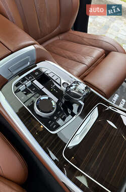 Внедорожник / Кроссовер BMW X7 2019 в 
