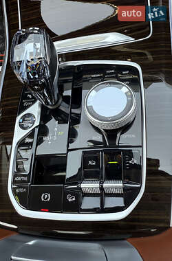 Внедорожник / Кроссовер BMW X7 2019 в 