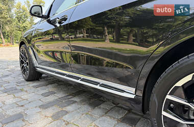 Внедорожник / Кроссовер BMW X7 2019 в 