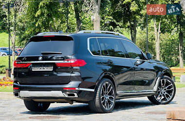 Внедорожник / Кроссовер BMW X7 2019 в 